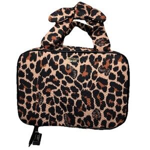 Victoria’s Secret‎ Hanging Makeup Train Case Leopard Print Travel Cosmetic Bag